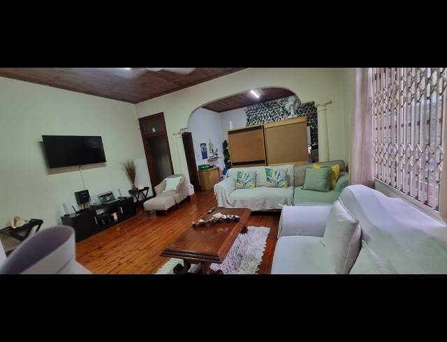 730M² OFFICE FOR SALE IN GLENWOOD